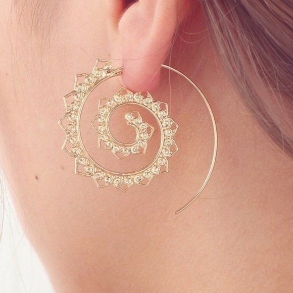 Jewelry - Boho Heart Gold Spiral Infinity Earrings